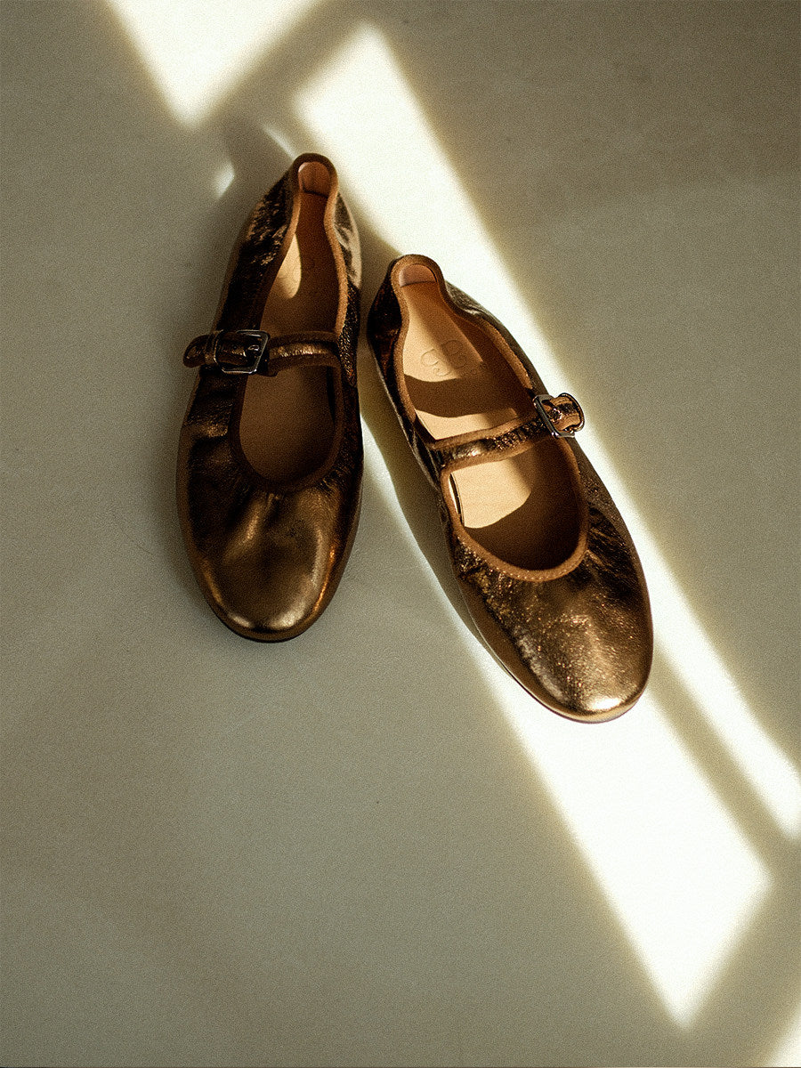 Mary Jane Pumps - Gold